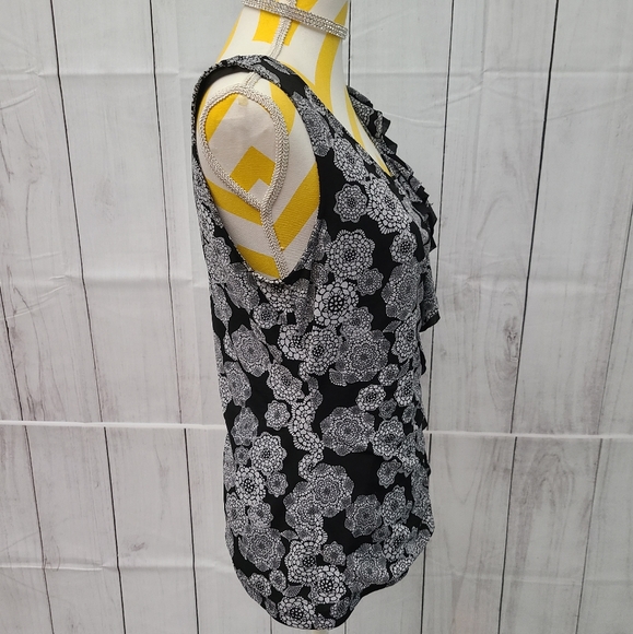 ELLE Blouse - Picture 6 of 10